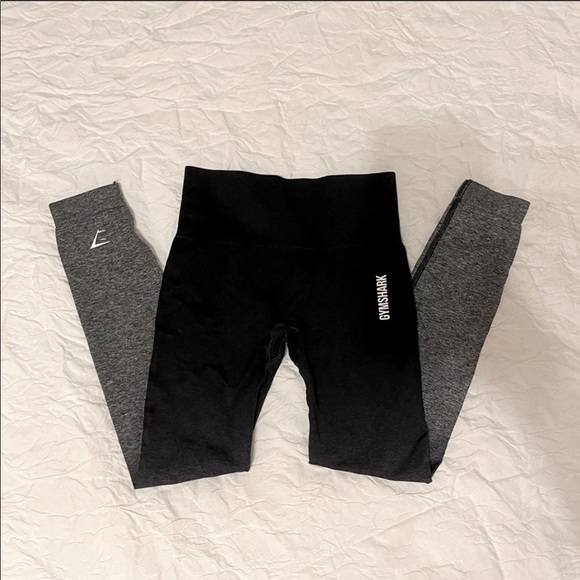 Gymshark Ombré Adapt Leggings 🖤 - Picture 4 of 4